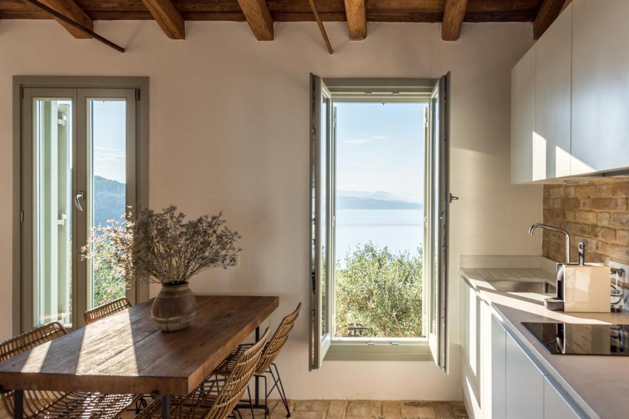 Villa Rizes Sea View Nisaki  Esterno foto